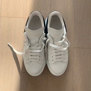 Alexander McQueen Oversized sneaker